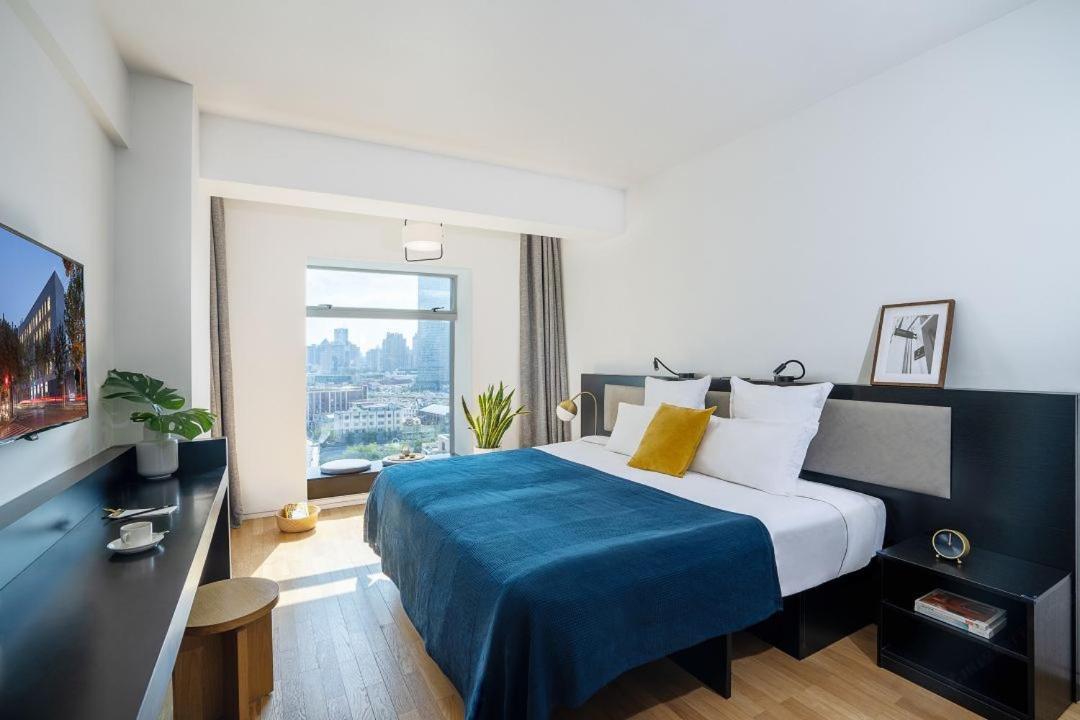 Base-shanghai Suhe Serviced Apartment, Near East Nanjing Road & People's Square Khách sạn hẻo lánh