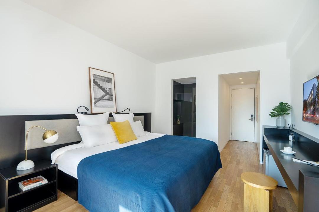 Base-shanghai Suhe Serviced Apartment, Near East Nanjing Road & People's Square Appart hôtel 4*