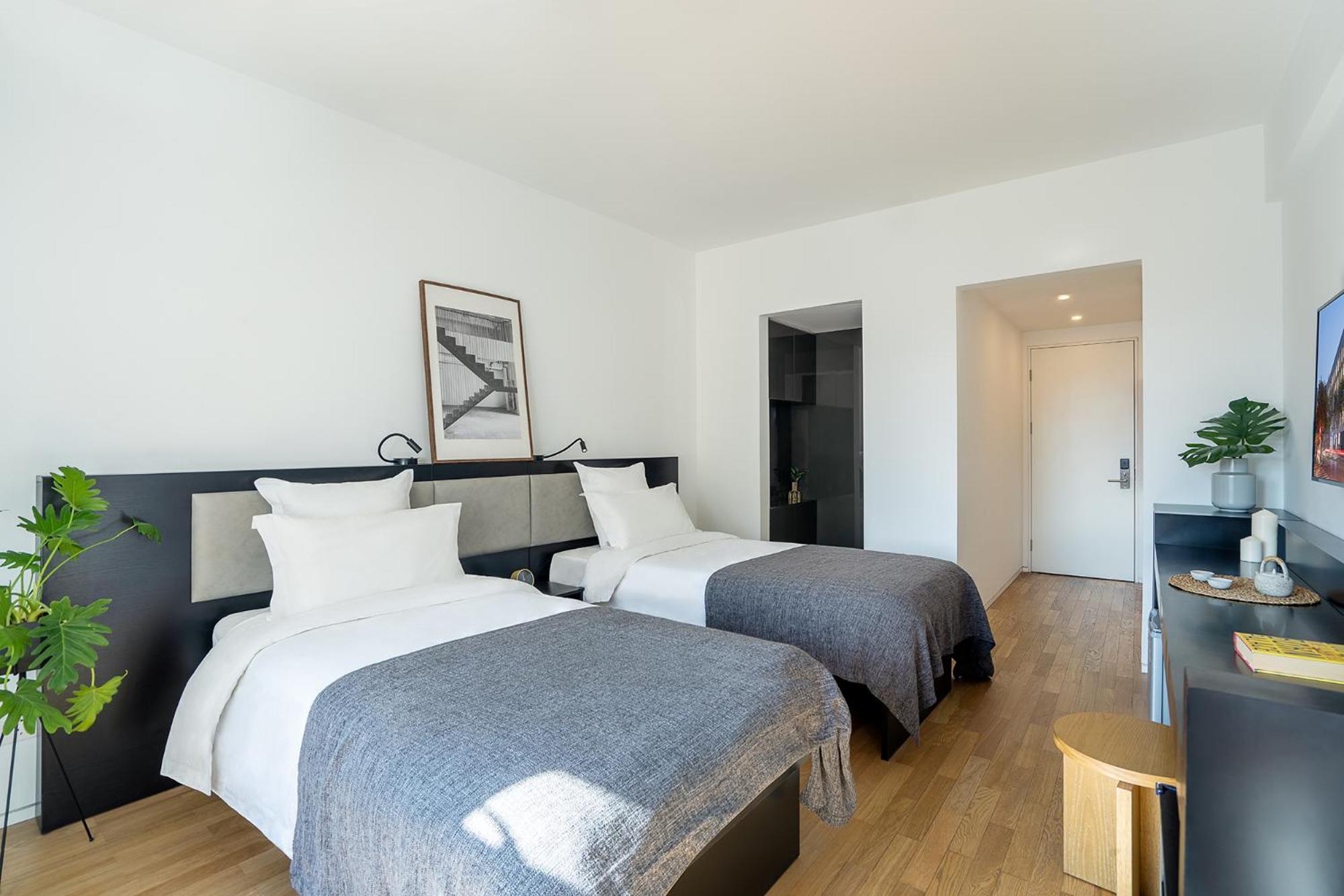 Base-shanghai Suhe Serviced Apartment, Near East Nanjing Road & People's Square Shanghai