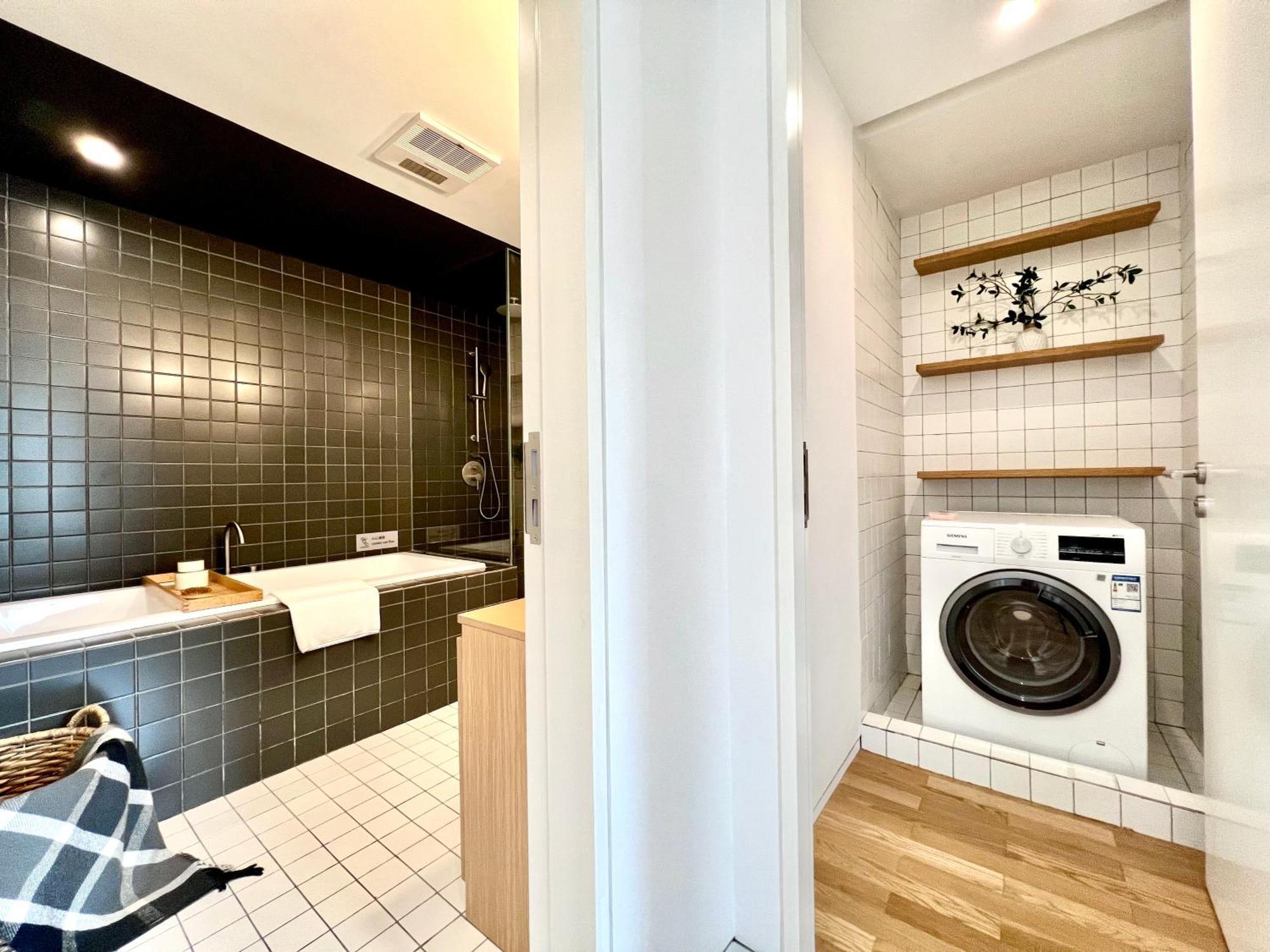 Base-shanghai Suhe Serviced Apartment, Near East Nanjing Road & People's Square Shanghai