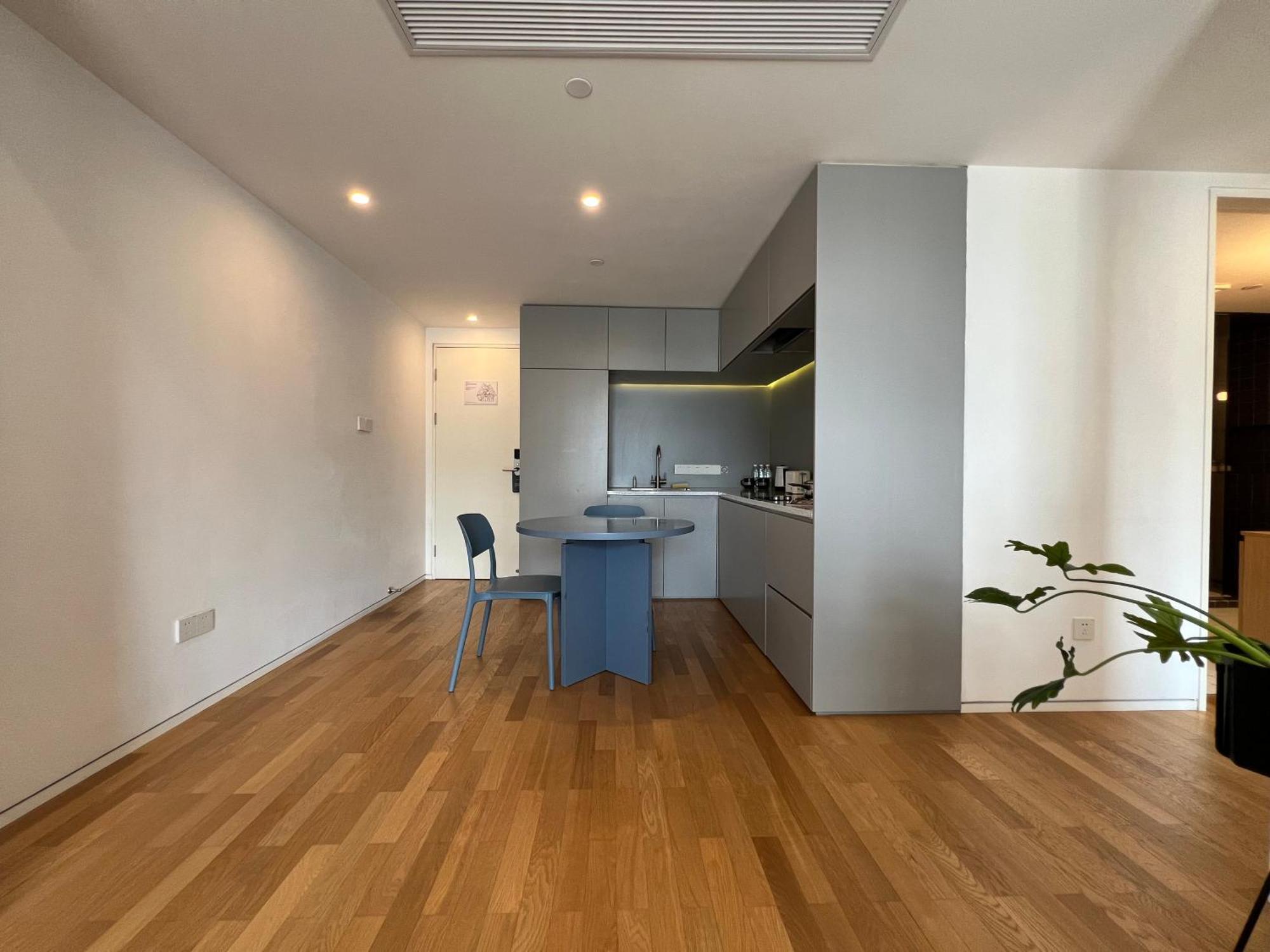 Khách sạn hẻo lánh Base-shanghai Suhe Serviced Apartment, Near East Nanjing Road & People's Square 4*