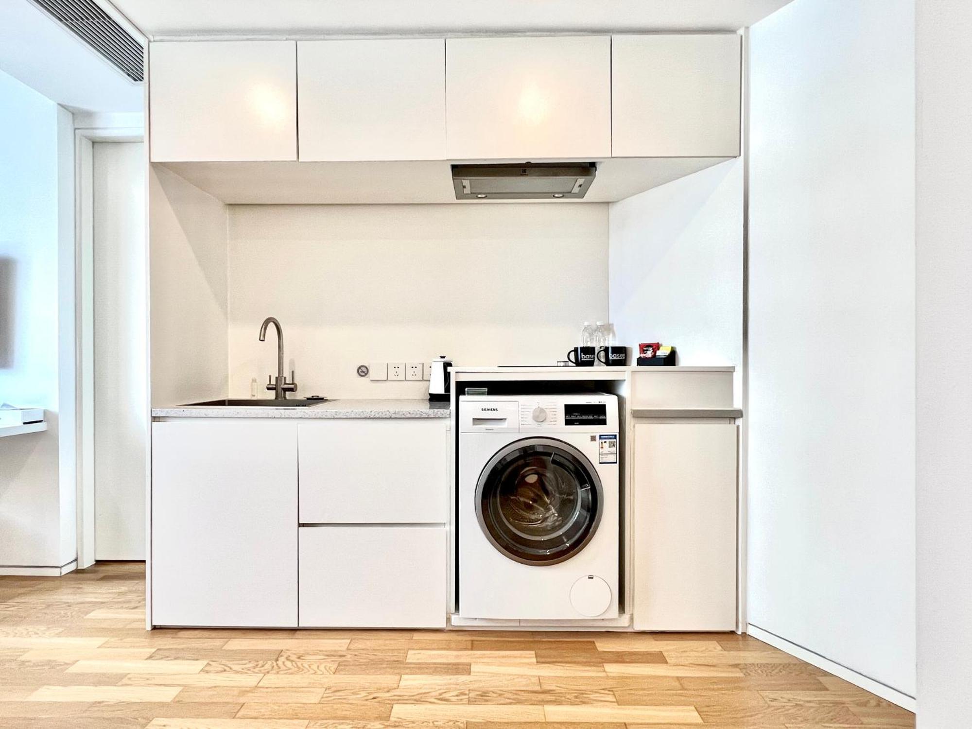 Base-shanghai Suhe Serviced Apartment, Near East Nanjing Road & People's Square